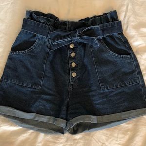 Women’s high waist Paper-bag denim shorts (M)